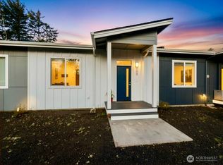 609 Sunset Avenue NE, Ocean Shores, WA