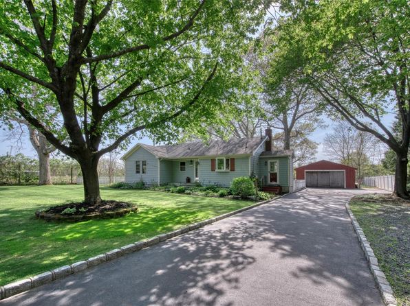 121 Fresh Pond Avenue, Calverton, NY 11933