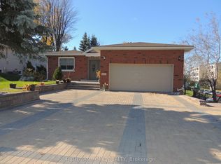 66 Bayview Dr #B, Barrie, ON L4N 3N9