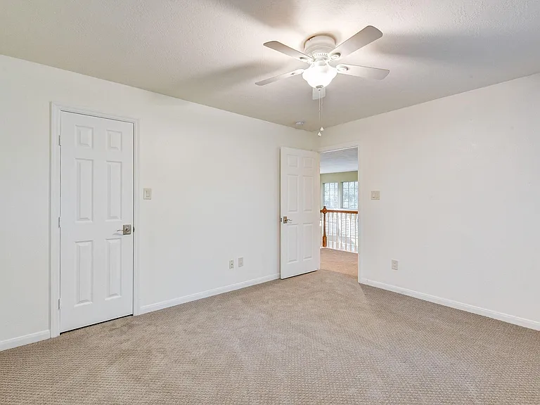 10222 Thornleaf Ln — Photo 12
