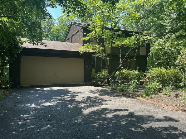 8916 Footstep Ct, Annandale, VA 22003
