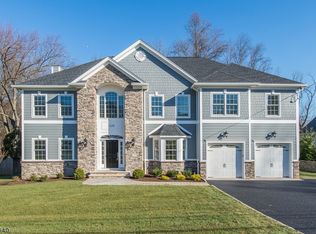 128 Crescent Rd, Florham Park, NJ 07932