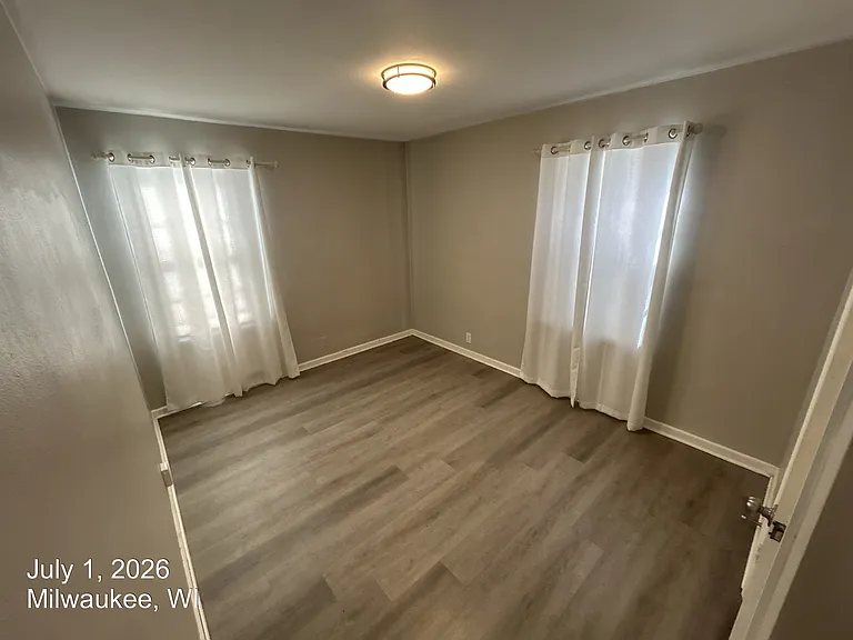 3223 N 84th St — Photo 9