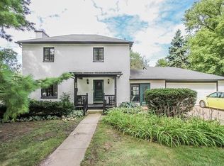 250 S Bothwell St, Palatine, IL 60067