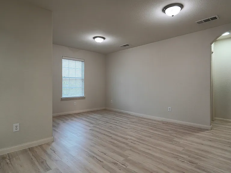 344 Magnolia Dr — Photo 13