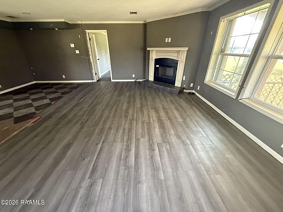 4th image of 370 Pointe Noir Rd