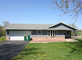 W235S6715 Salem Ct, Waukesha, WI 53189