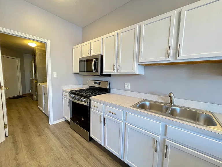 13841 Cambridge Cir — Photo 13