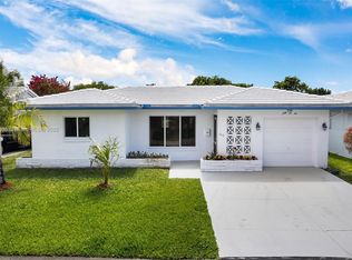 6610 NW 74th Pl, Tamarac, FL 33321