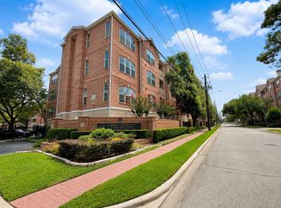 2100 Welch St APT C202, Houston, TX 77019