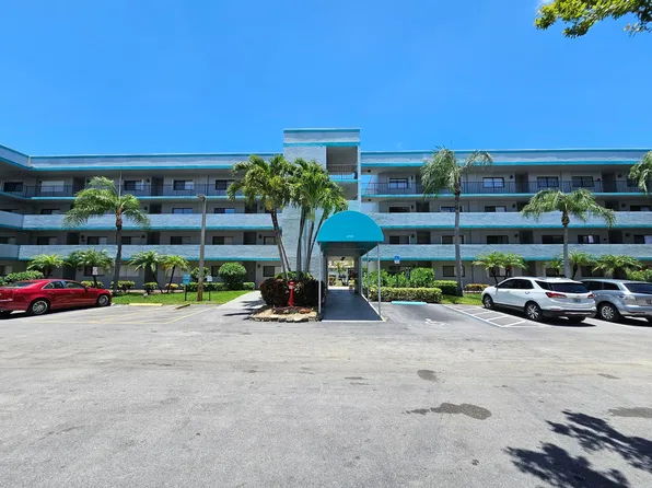 4725 Lucerne Lakes Boulevard E #413, Lake Worth, FL 33467