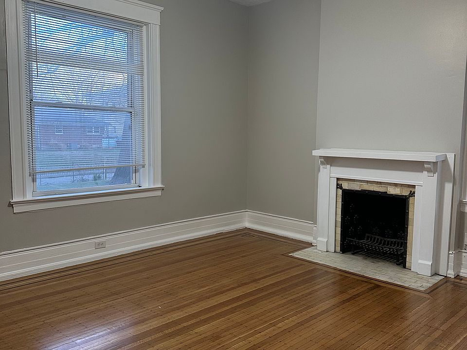 1st image of 149 Vernon Ave #1