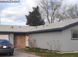 180 W Moore Ave, Hermiston, OR 97838