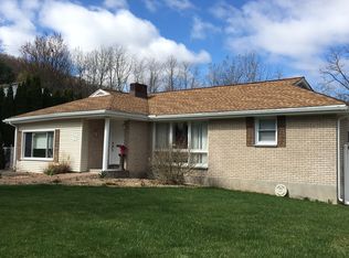 404 Butternut Dr, Vestal, NY 13850