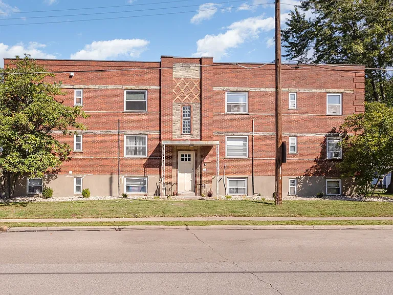 4220 Webster Ave #1 — Photo 8