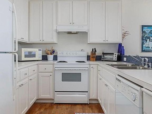 5th image of 11806 NE Beverly Dr