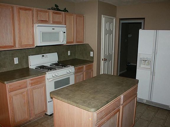 Gourmet Kitchen with Island