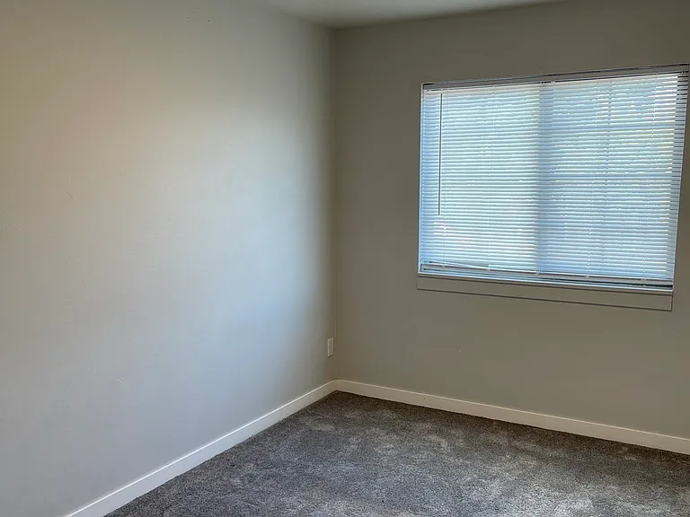 409 S Johnson St #6 — Photo 7
