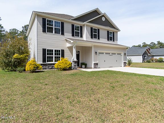 4th image of 519 Stately Pines Road