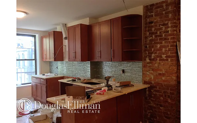 Rented by Douglas Elliman | media 27