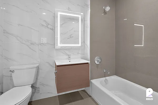 Rented by REZI | media 6