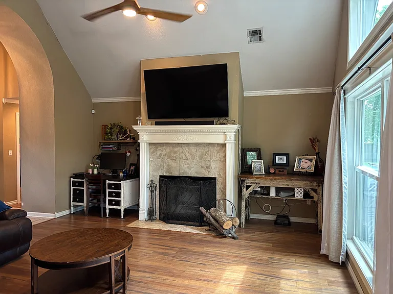 8040 E Silverado Rd — Photo 7
