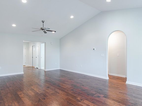 3rd image of 107 Aaliyah Ln