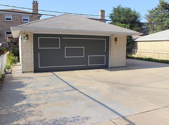 3rd image of 8156 Enger Ln