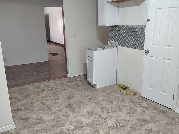 2nd image of 217 N Martinson St