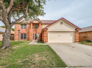 6649 Ridgetop Dr, Watauga, TX 76148