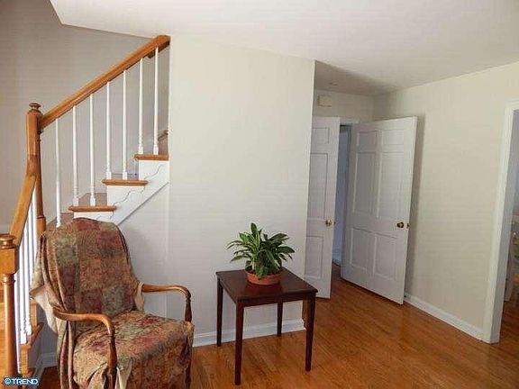 3rd image of 108 Highland Dr