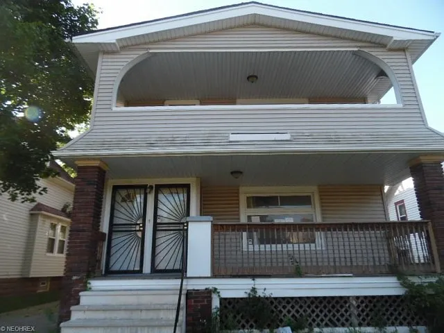 12512 Lenacrave Ave photo 1