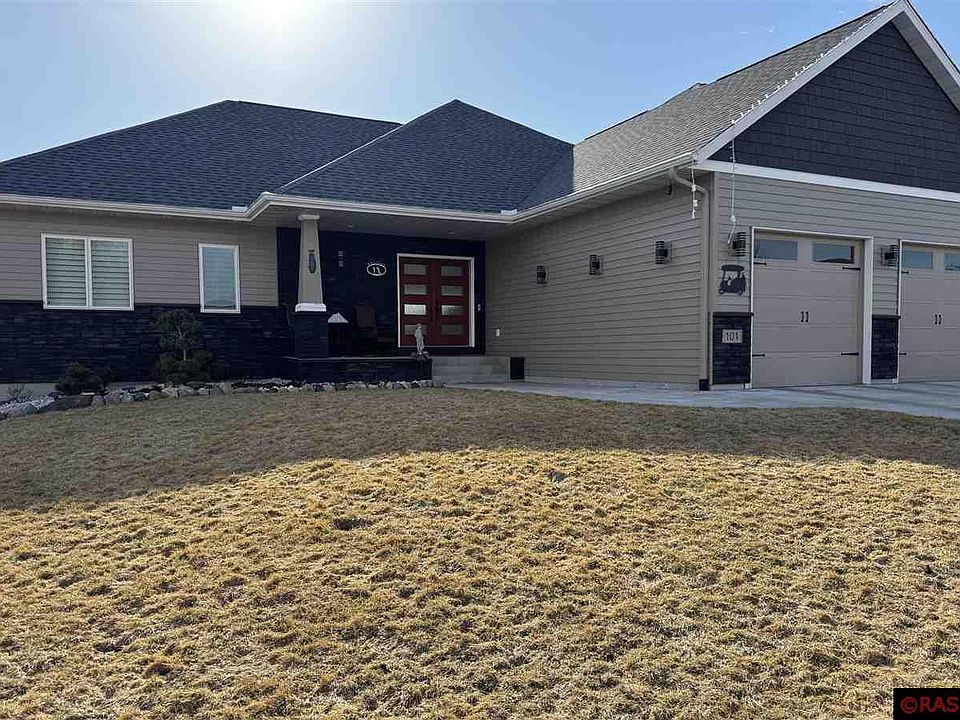 1st image of 101 Sienna Ct
