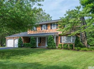 115 Church Rd, Great River, NY 11739