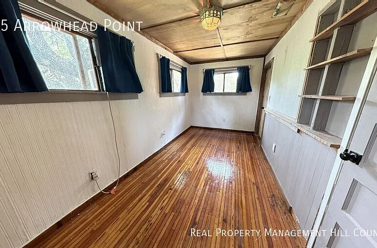 555 Arrowhead Point — Photo 12
