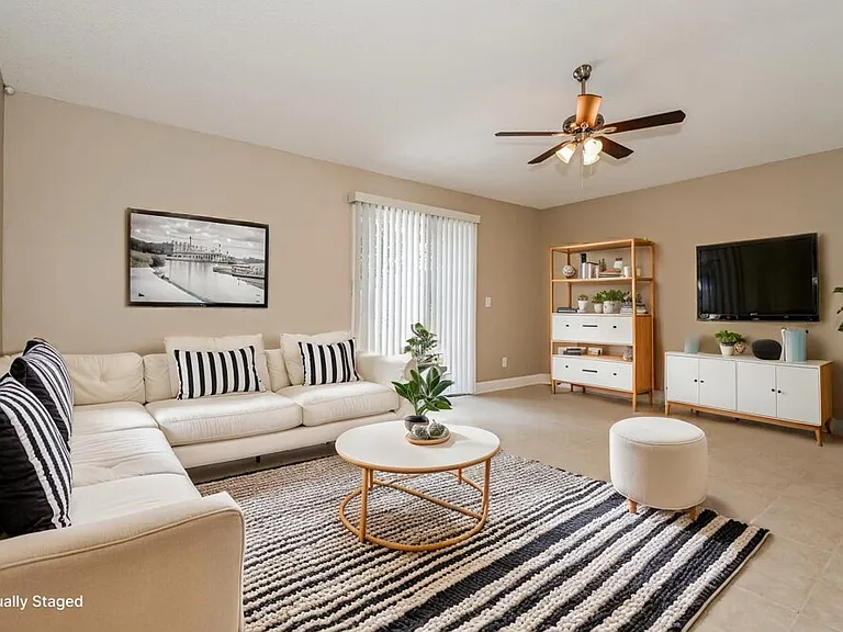 12325 Mastin Cove Rd — Photo 3