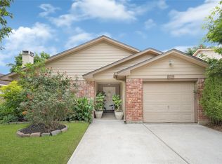 919 Western Hills Dr, Katy, TX 77450