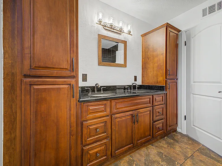 17221 E Lantern Ln — Photo 27