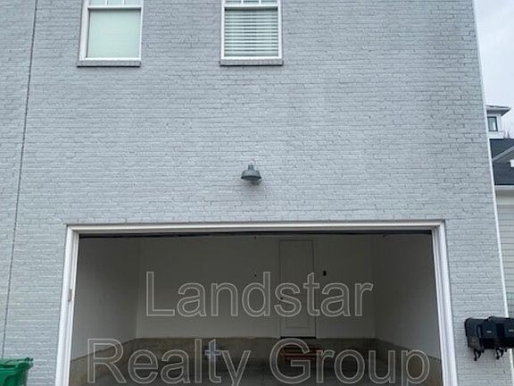4th image of 10634 Meeting St #201