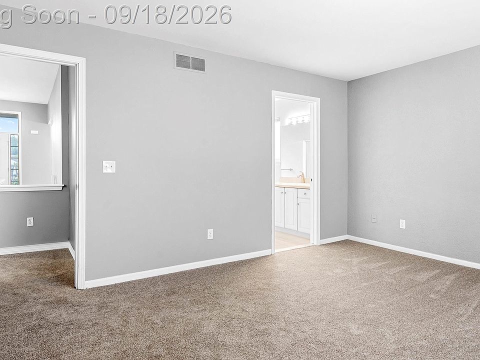 24660 Christina Dr, photo 9