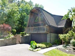 104 Bower Dr, Sewickley, PA 15143