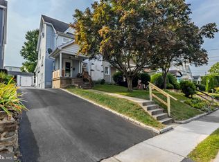 164 Woodbine Rd, Havertown, PA 19083