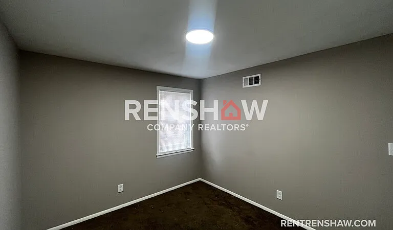 2310 Theda Ave — Photo 9