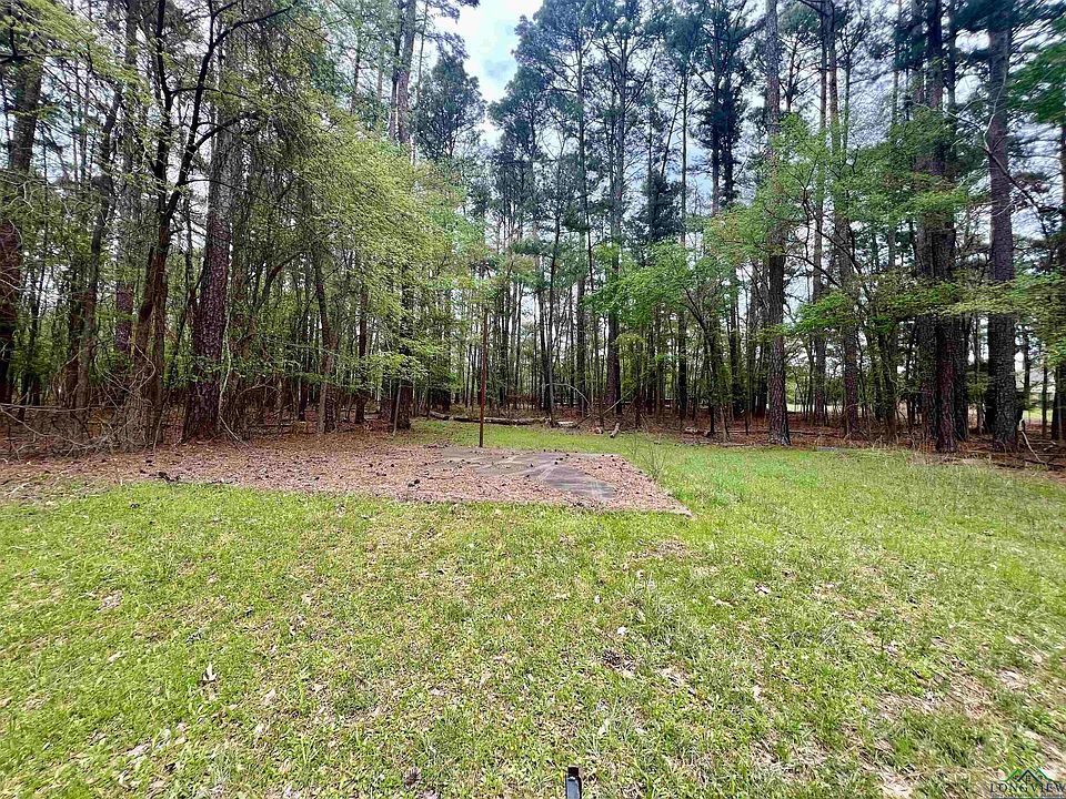1st image of 605 Shadowood Dr