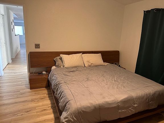 4th image of 6635 Canterbury Dr Unit 204