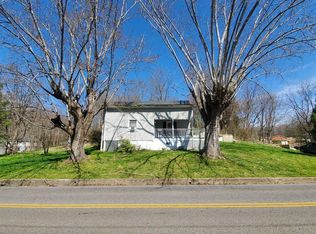 1613 Lone Oak Rd, Johnson City, TN 37604