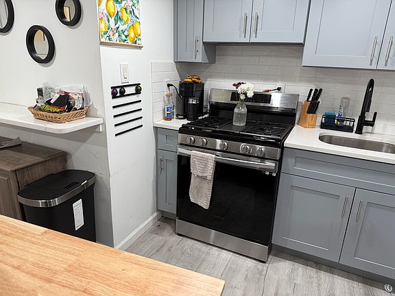 3rd image of 81-59 Commonwealth Blvd #2