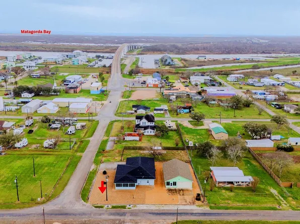 837 Wightman St, Matagorda, TX 77457