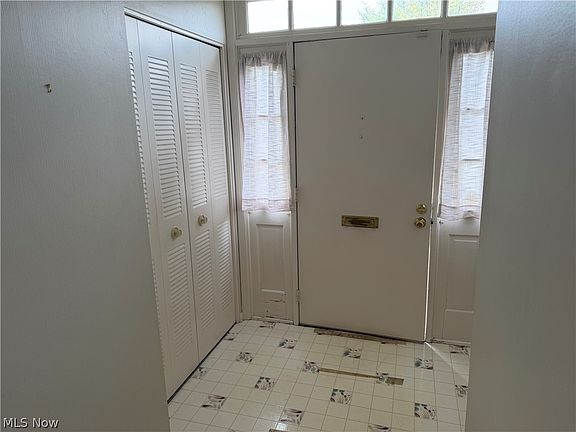 3rd image of 612 Trevitt Cir W #57