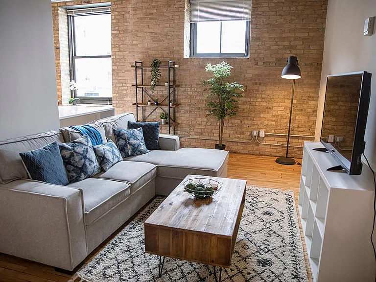 Maxwell Lofts — Photo 8